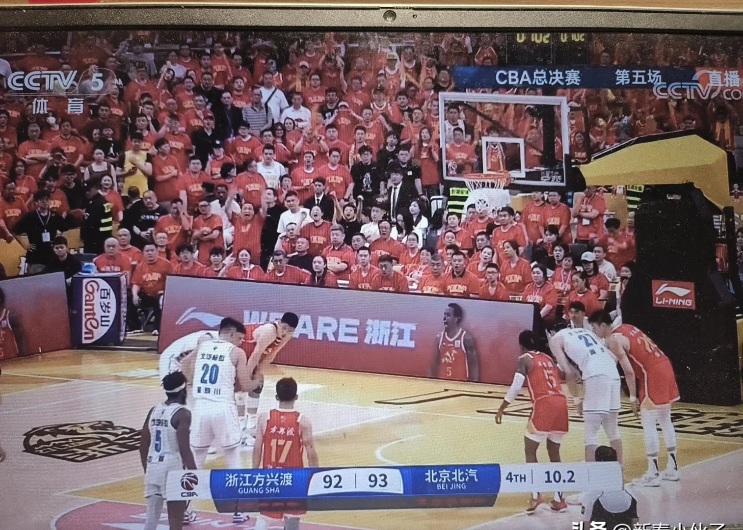 爱游戏-上海夺冠在望？顶级后卫登场，广厦危机现(2019至2020cba第8轮上海对战广厦)